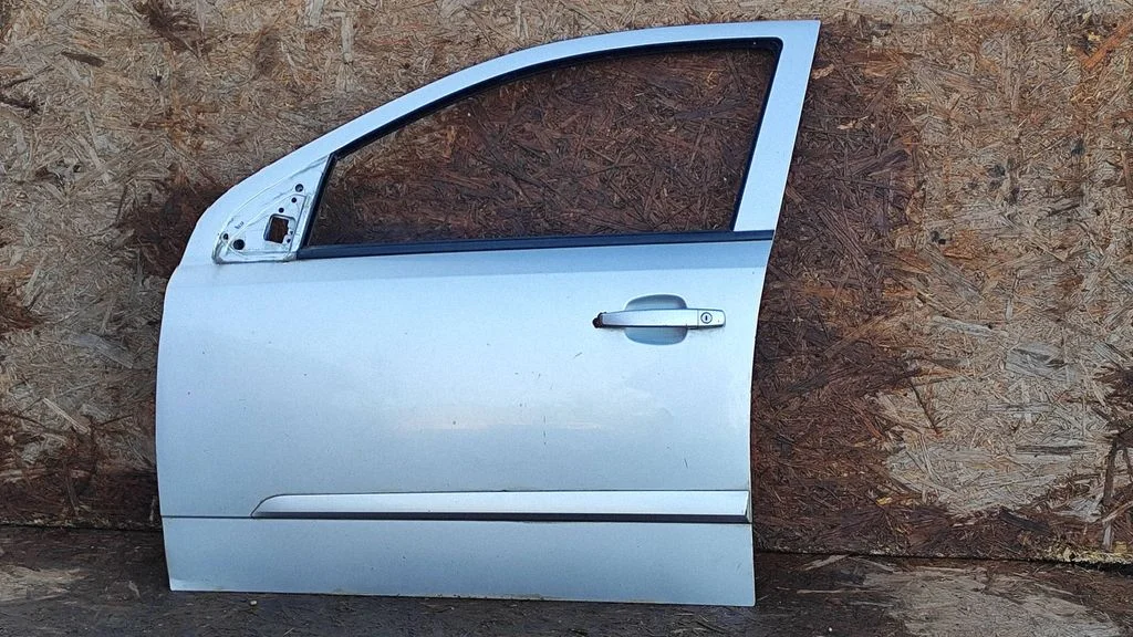 Front door – Opel Astra H (2004-2012)