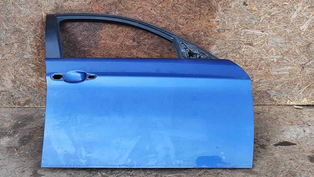Esiuks – BMW 3-seeria E90 E91 (2005-2012)