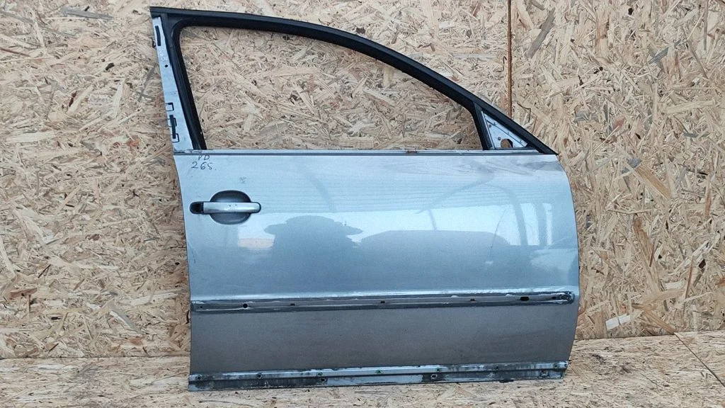 Front door – Volkswagen Passat B5.5 (2001-2005)