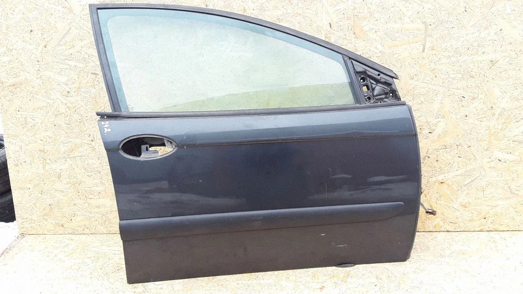 Esiuks – Citroen C5 (2001-2004)
