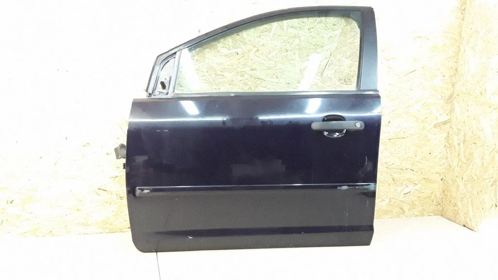 Esiuks – Ford Focus C-MAX (2003-2010)