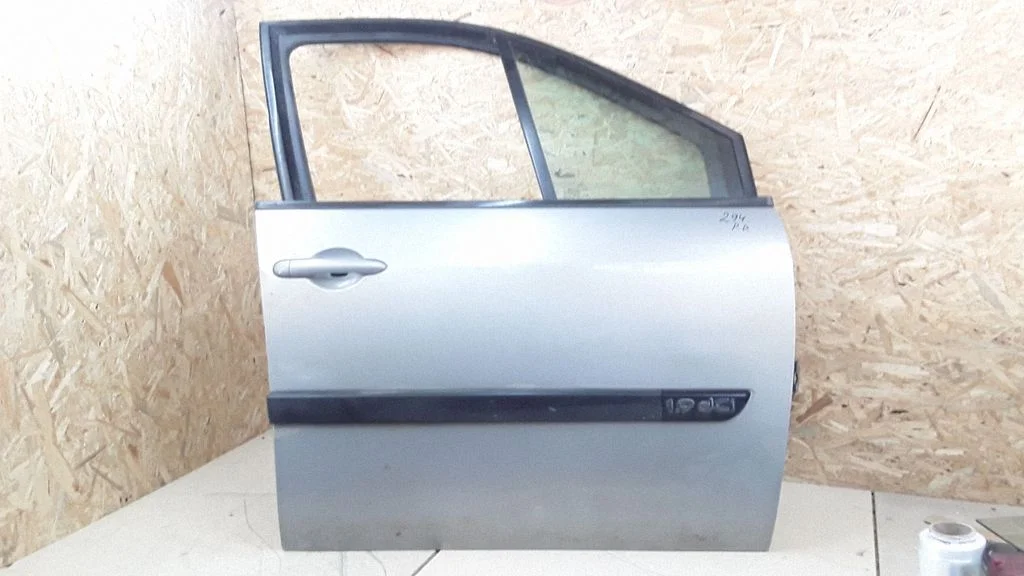 Esiuks – Renault Scenic II -  Grand scenic II (2003-2006)