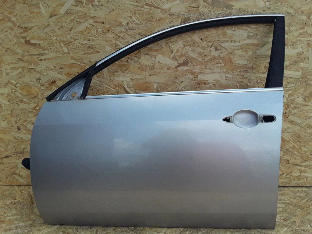 Esiuks – Nissan Primera (2002-2007)