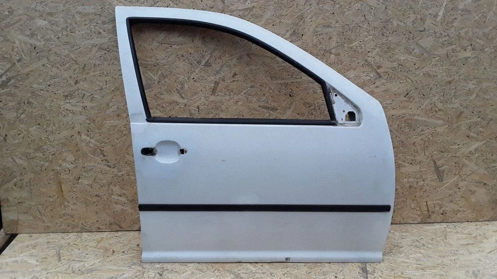 Esiuks – Volkswagen Golf IV (1998-2005)