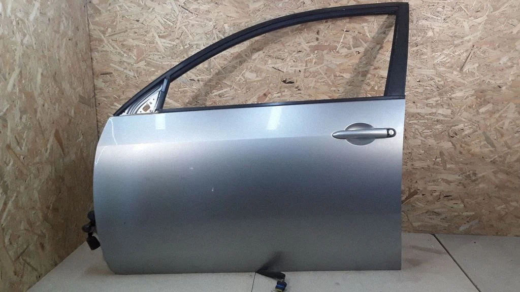 Esiuks – Nissan Primera (2002-2007)