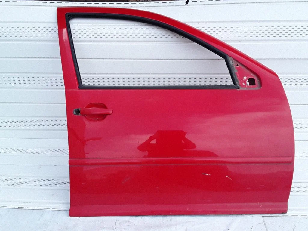 Esiuks – Volkswagen Golf IV (1998-2005)