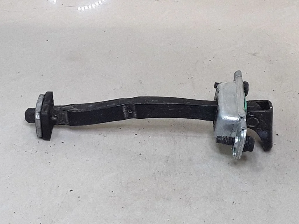 Esiukse avamispiiraja – Hyundai Santa Fe (2006-2012)