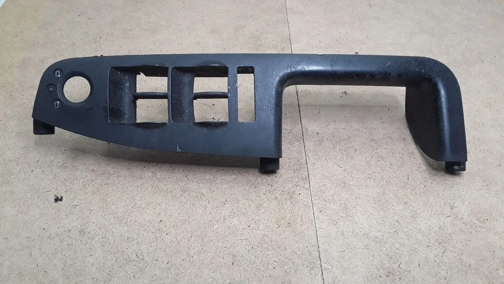 Front door interior handle – Audi A4 S4 B6 8E 8H (2001-2005)