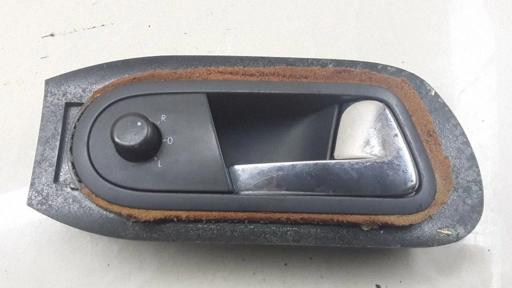 Front door interior handle – Volkswagen Sharan (2001-2010)