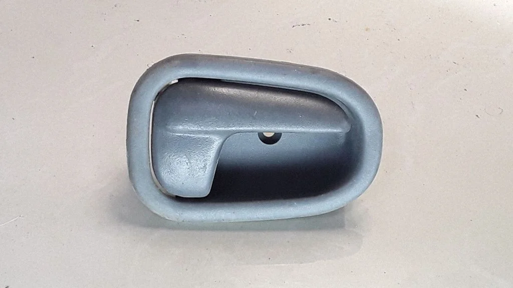 Front door interior handle – KIA Sportage (1995-2004)