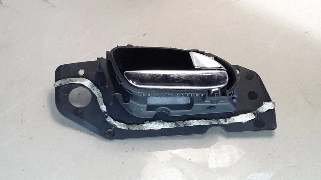 Front door interior handle