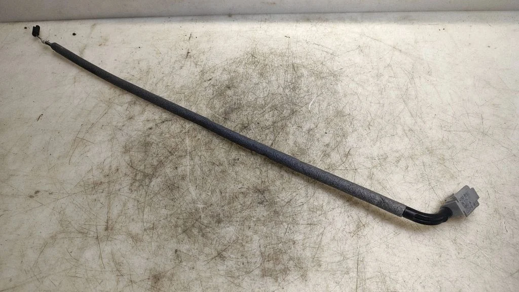 Front door cable line – Mini Cooper Countryman R60 (2011-2016)