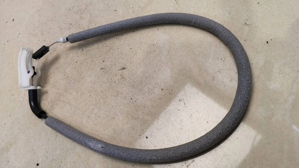 Front door cable line – BMW 3 Series E90 E91 (2005-2012)
