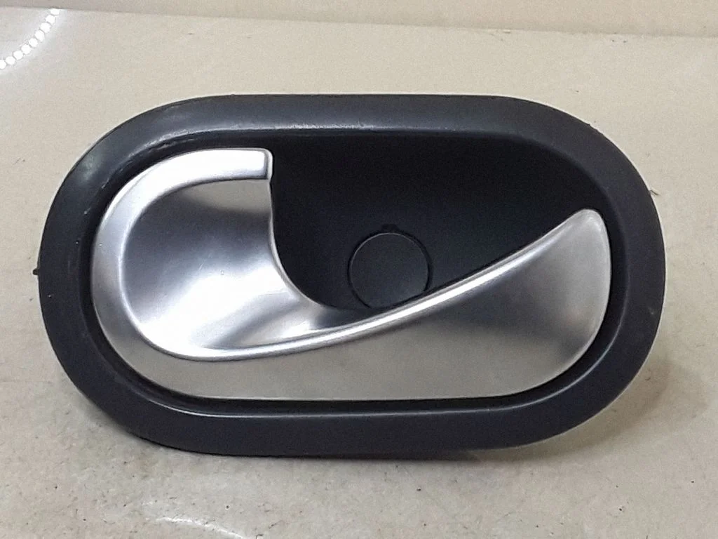 Front door interior handle – Renault Megane II (2006-2008)