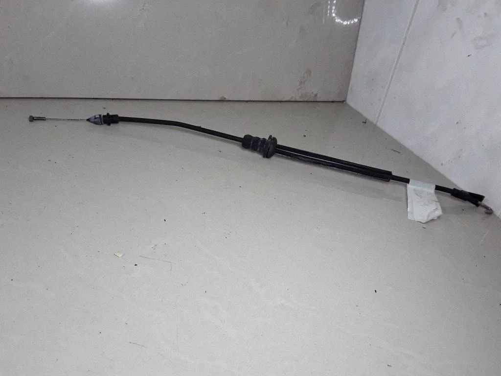 Front door cable line – Volkswagen Golf IV (1998-2005)