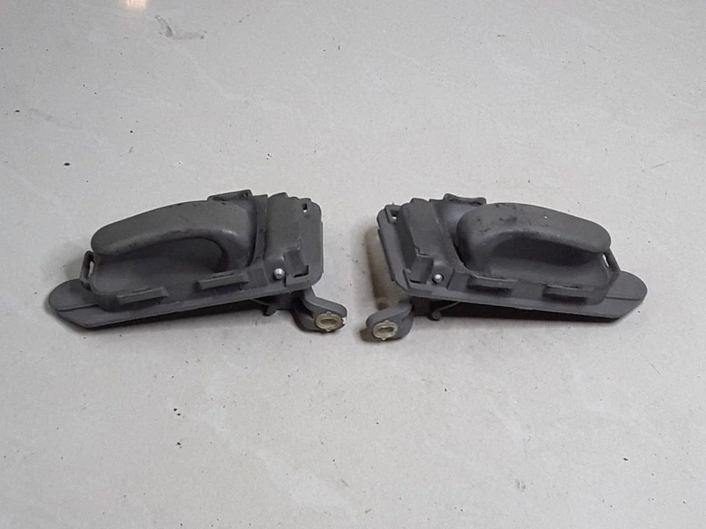 Front door interior handle