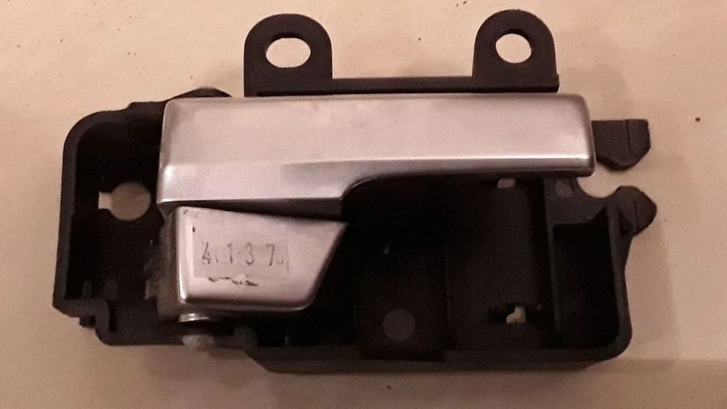 Front door interior handle – Ford Focus C-MAX (2003-2010)