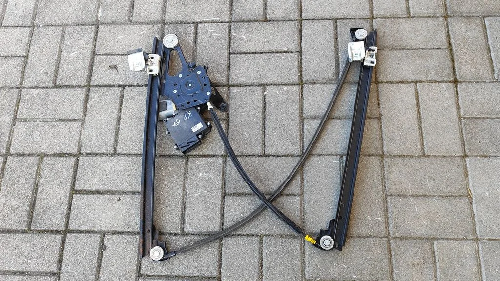 Front door window regulator with motor – Ford Galaxy (2000-2006)