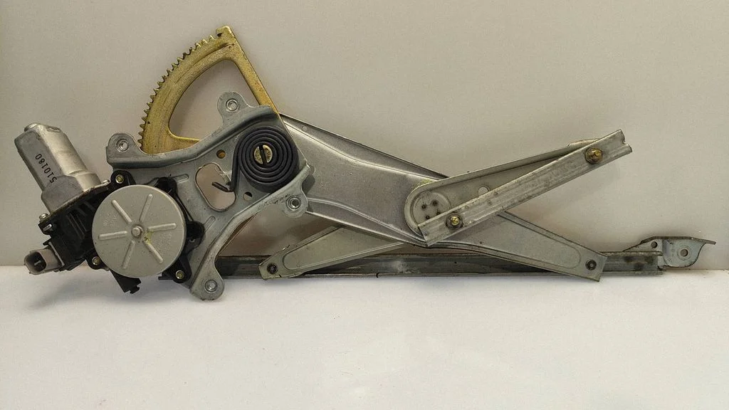 Front door window regulator with motor 510180