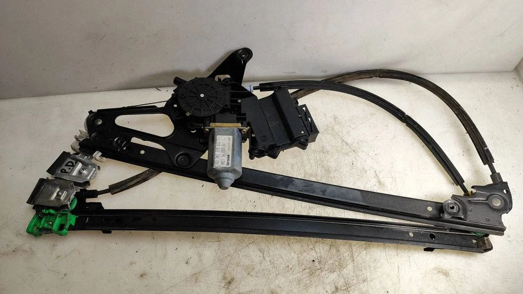 Front door window regulator with motor – Ford Galaxy (2000-2006)