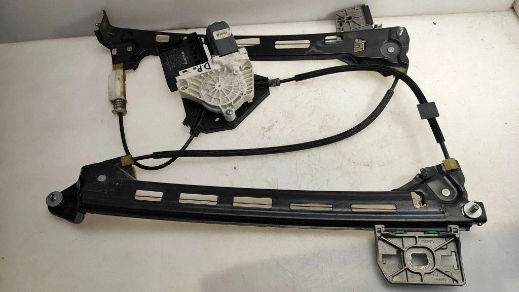 Front door window regulator with motor 1K0959792P
