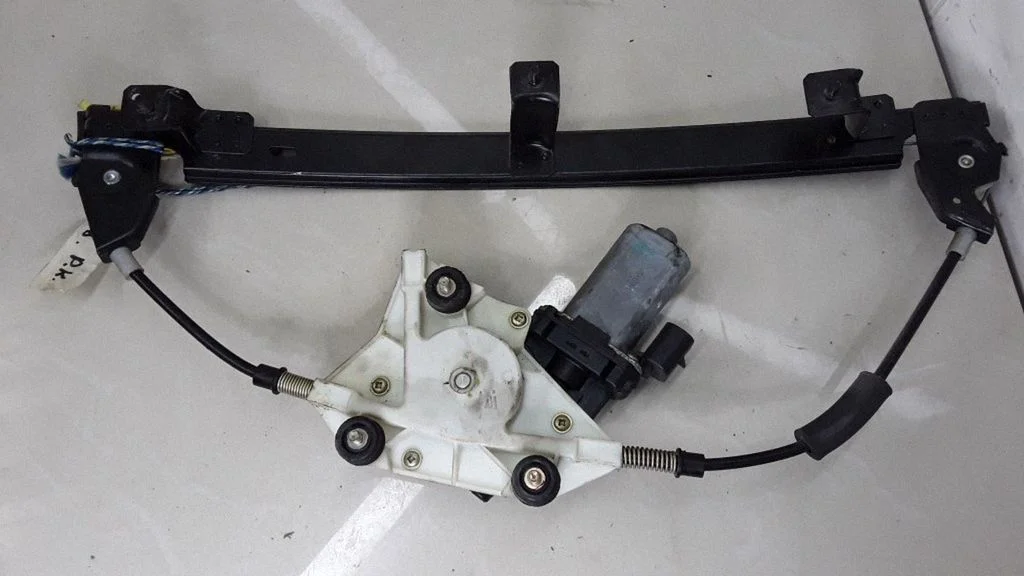 Front door window regulator with motor 60672278