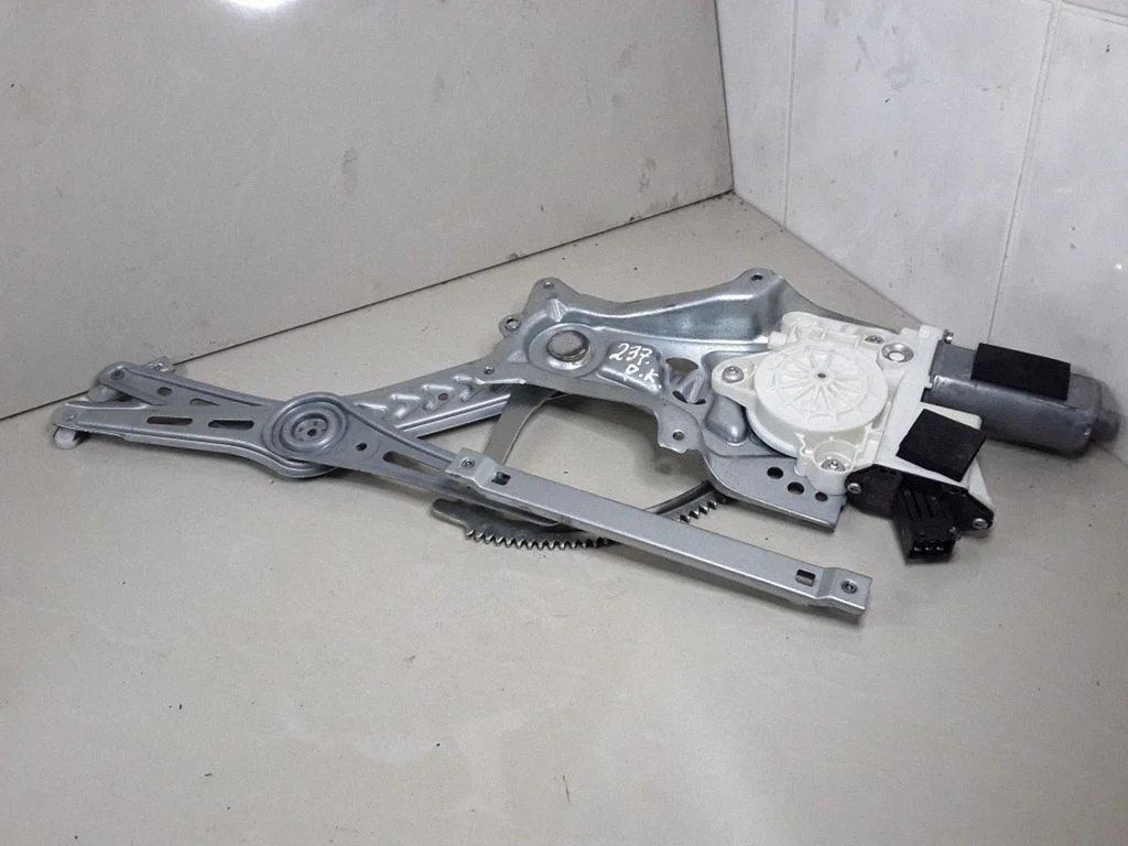 Front door window regulator with motor 9178987