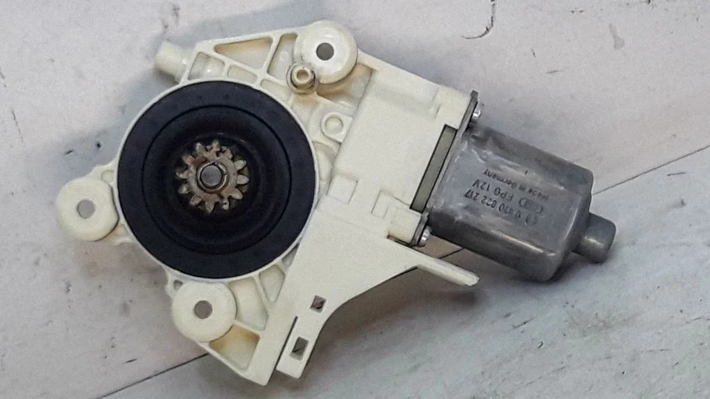 Front door window regulator motor – Ford Focus C-MAX (2003-2010)