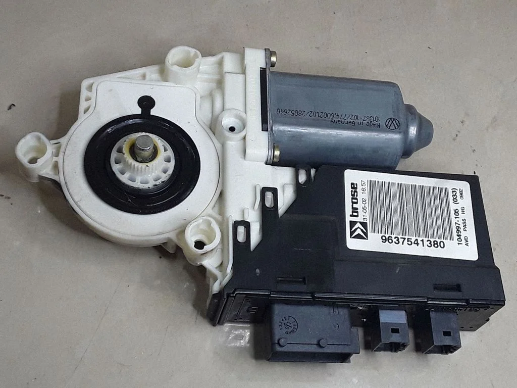 Front door window regulator motor – Citroen C5 (2001-2004)