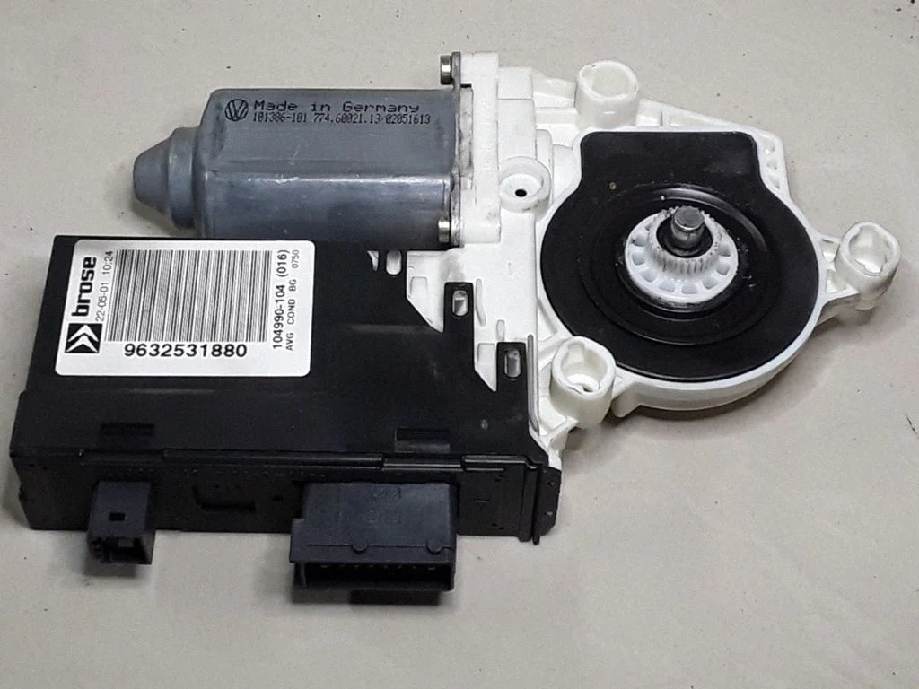 Front door window regulator motor – Citroen C5 (2001-2004)