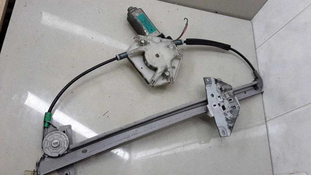 Front door window regulator with motor 1131361019470