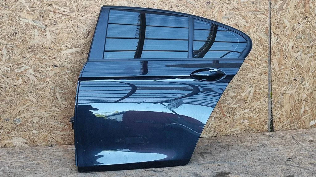 Rear door – left