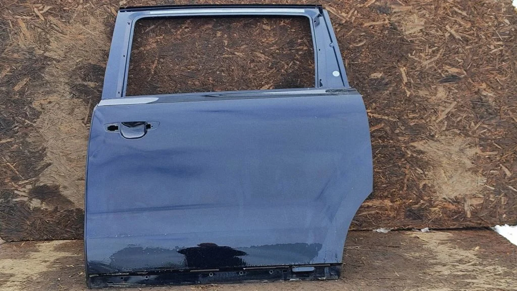 Rear door – left