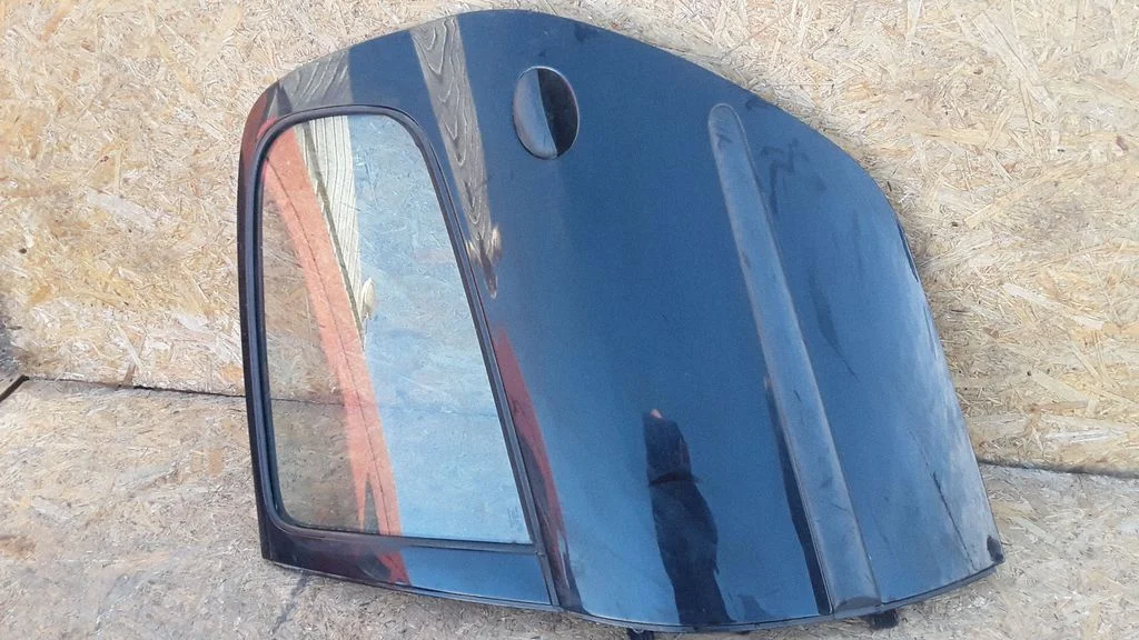 Rear door E143R001498