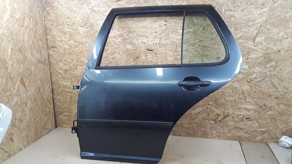 Rear door – left