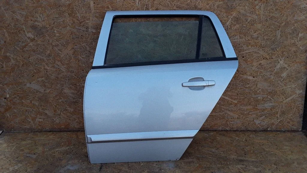 Rear door – left