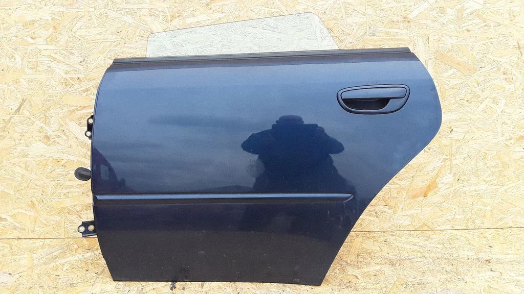 Rear door – left