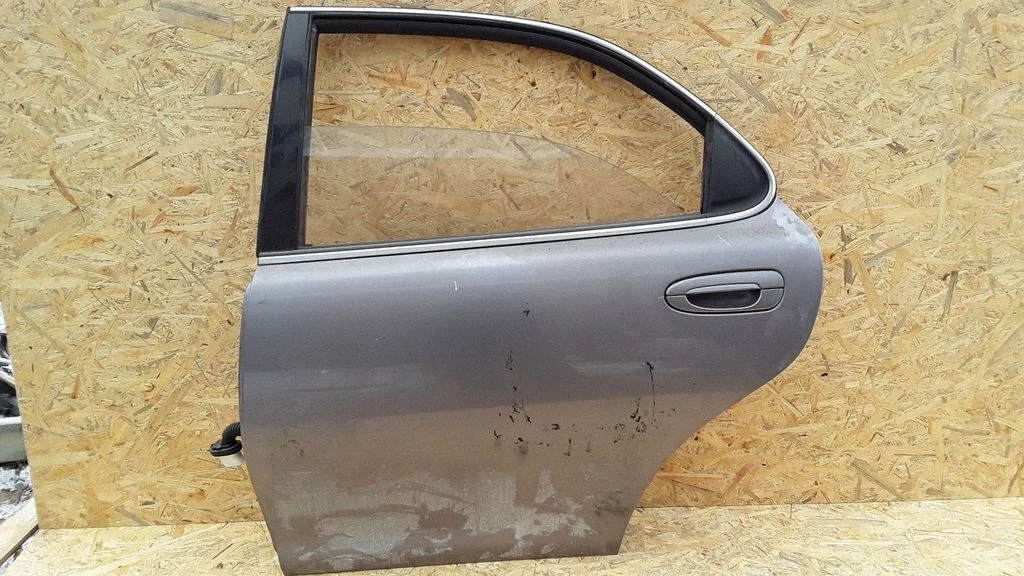 Rear door – left