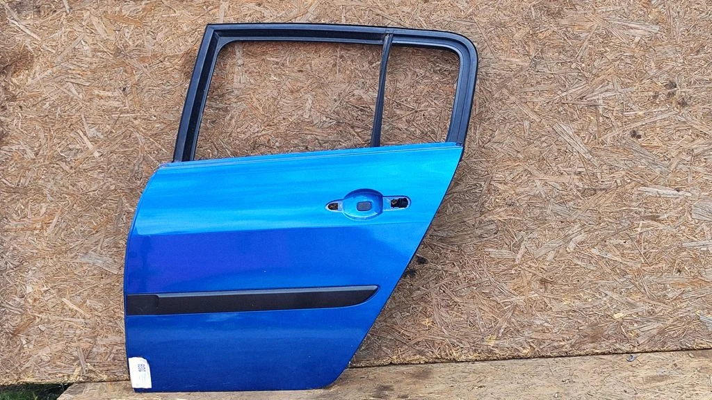 Rear door – left