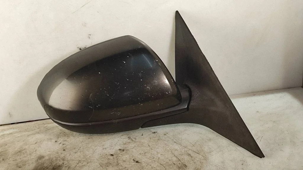 Front door electric wing mirror E4032683