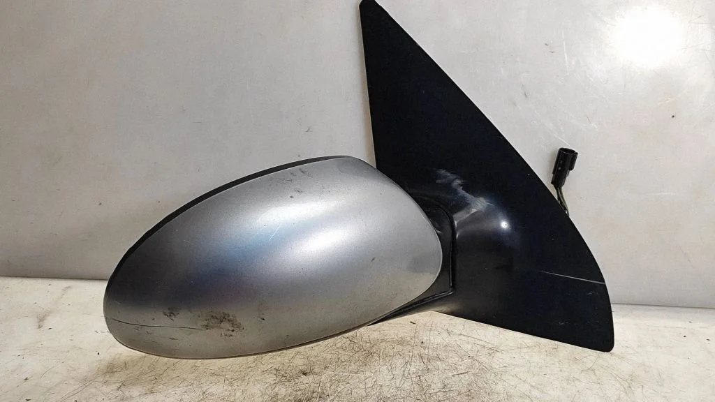 Front door electric wing mirror E11015475