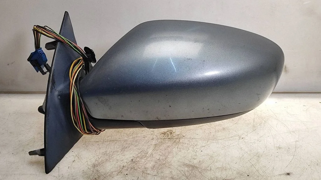 Esiukse elektriline välispeegel E9014091