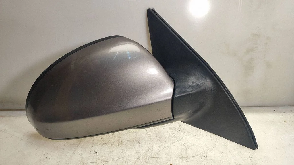 Front door electric wing mirror E4022608