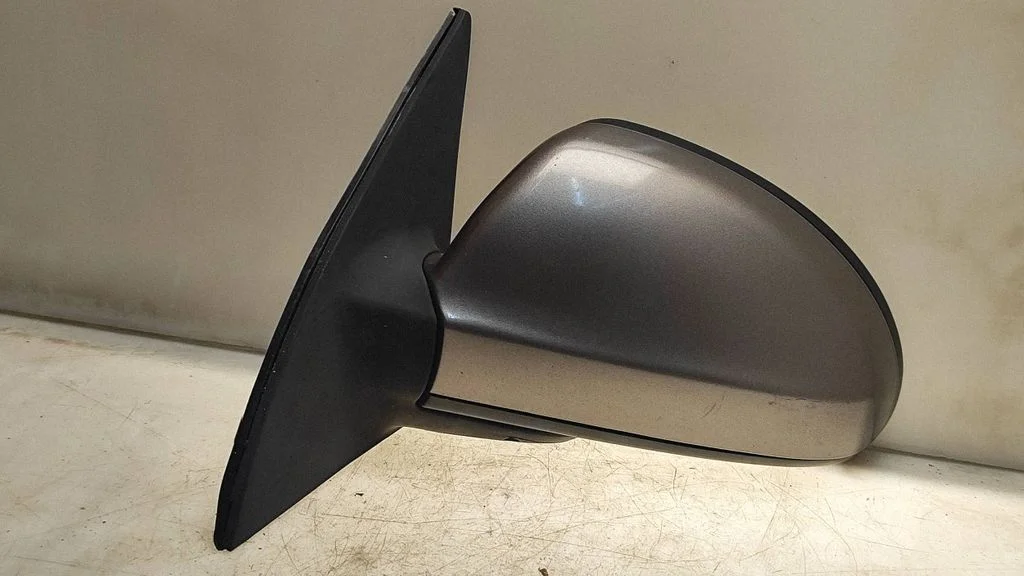 Front door electric wing mirror E4023488