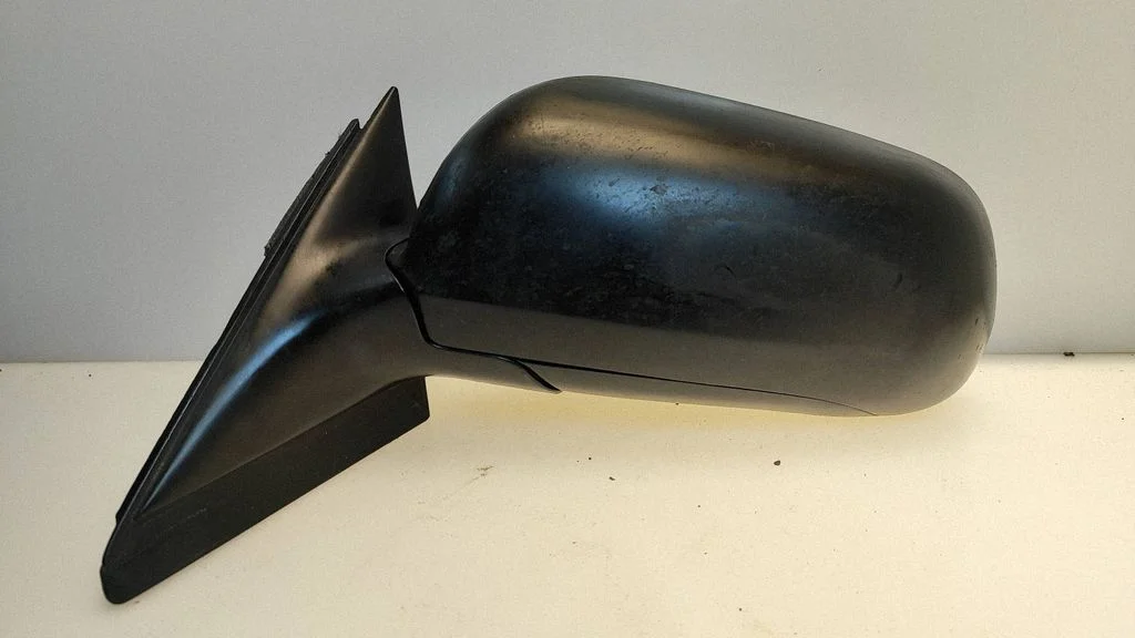 Front door electric wing mirror E11015683