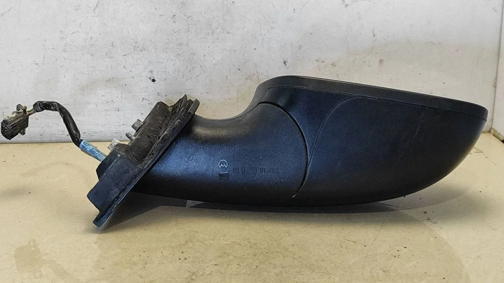 Front door electric wing mirror E9024142