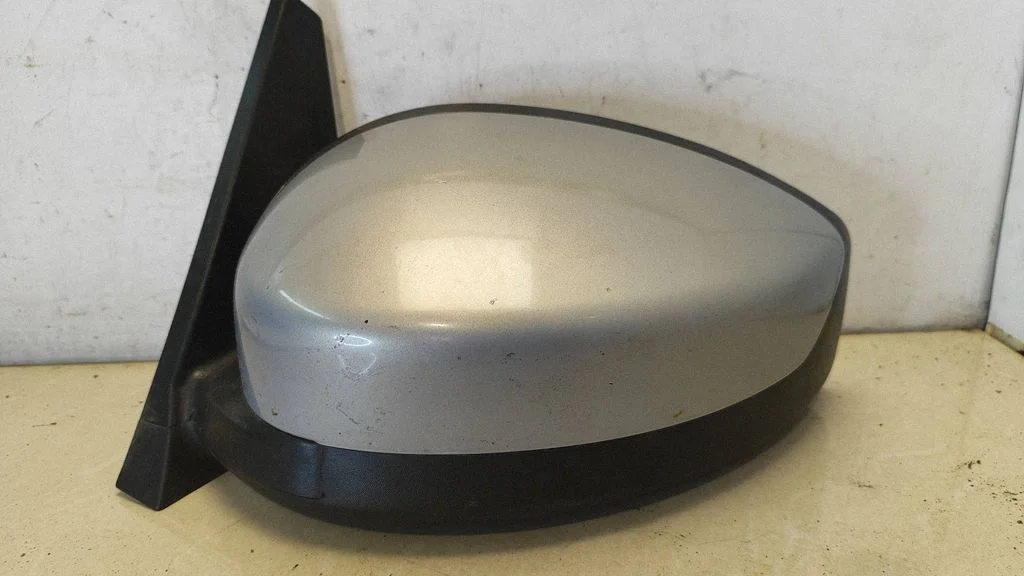 Esiukse elektriline välispeegel E9024181