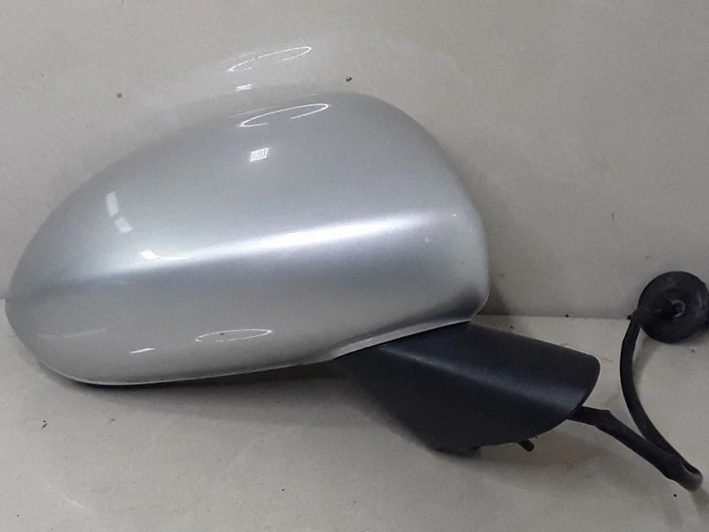Front door electric wing mirror E1020873
