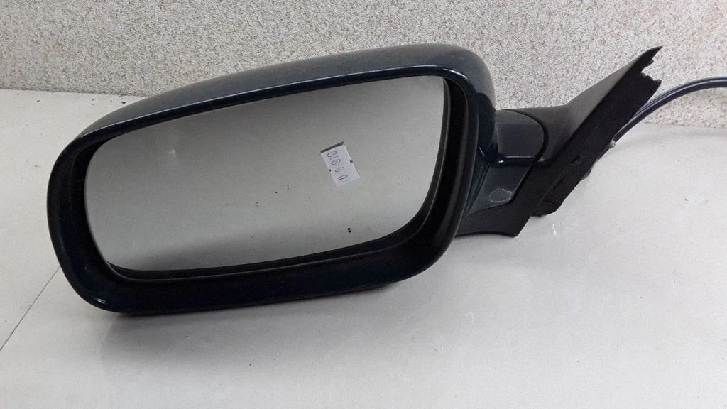 Front door electric wing mirror E1020479