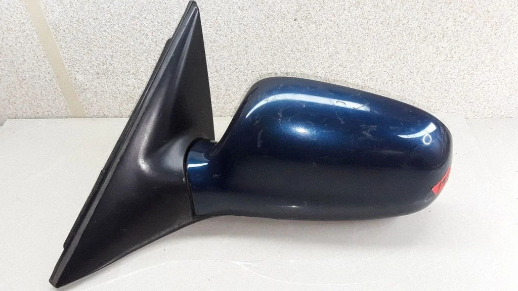 Front door electric wing mirror E11015353